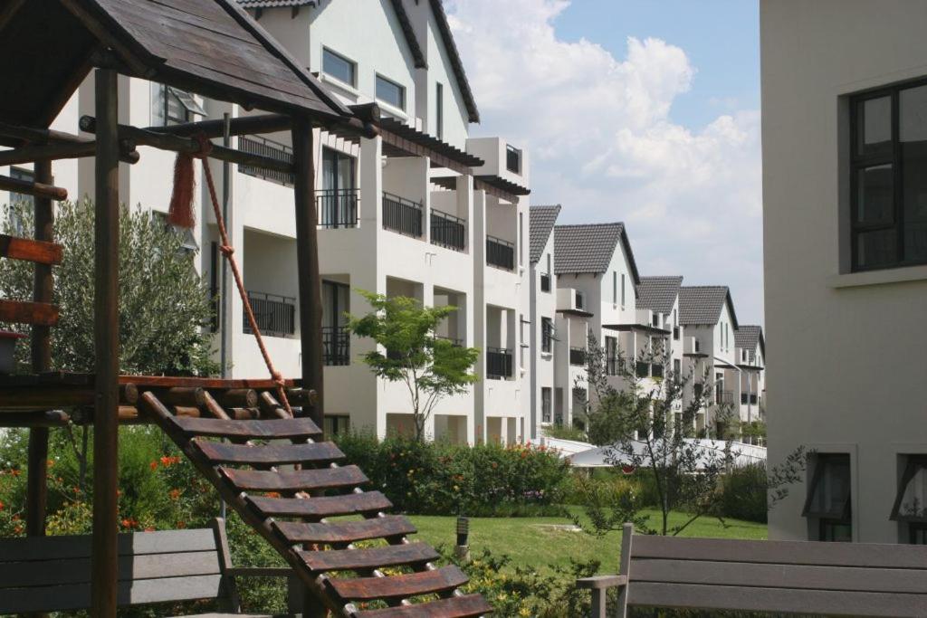 Classy And Cosy Apt - Dainfern Sandton Extérieur photo